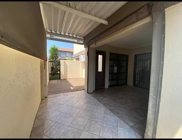 3 BEDROOM PROPERTY TO RENT IN GLEN MARAIS